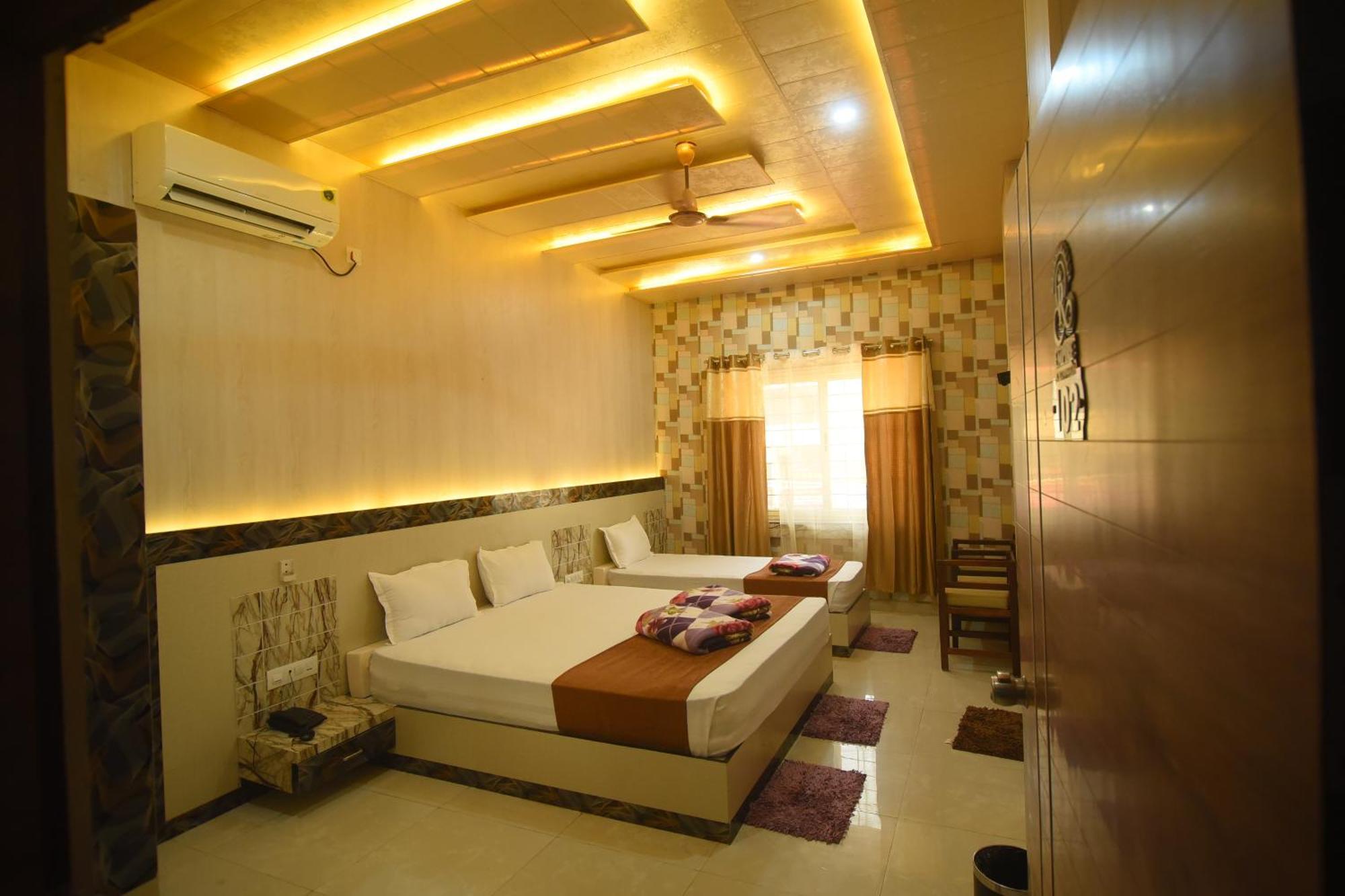 Hotel R Empire Revtree Davanagere Exterior foto