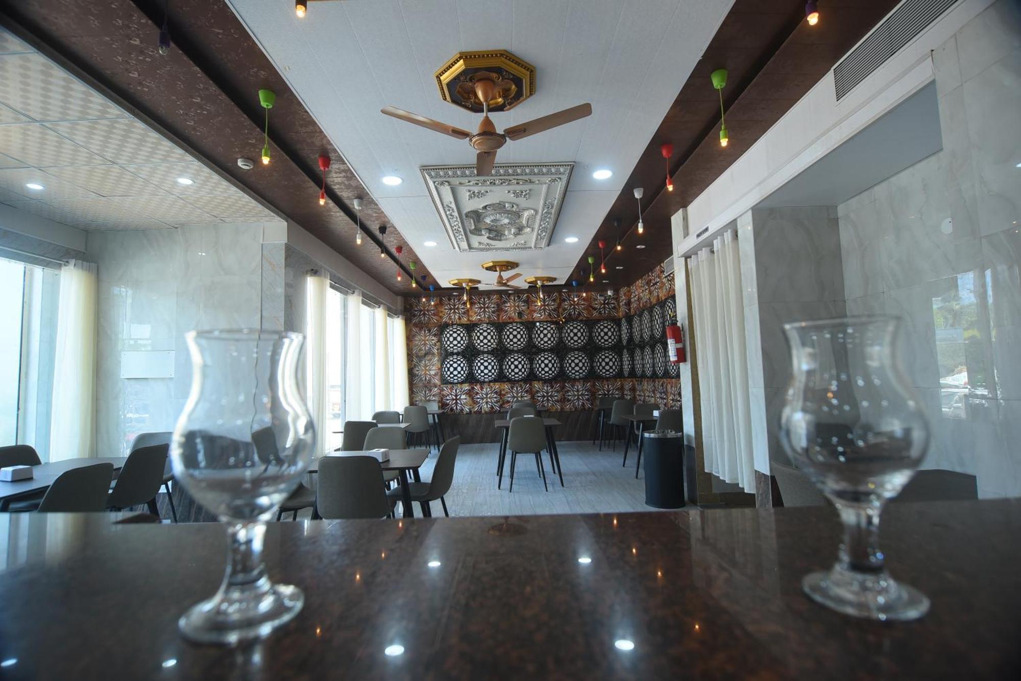 Hotel R Empire Revtree Davanagere Exterior foto