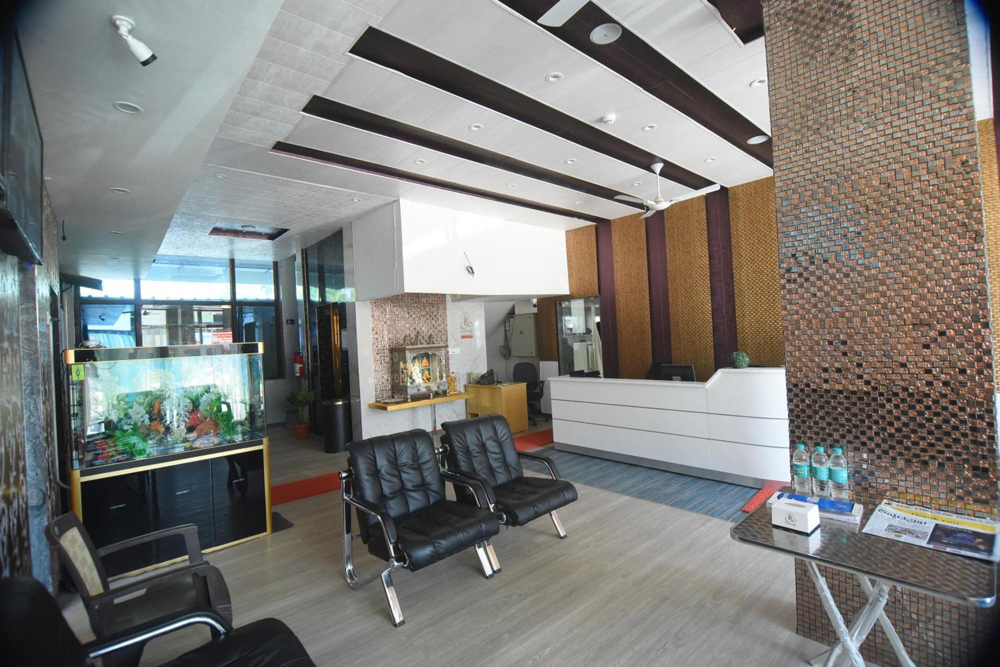 Hotel R Empire Revtree Davanagere Exterior foto