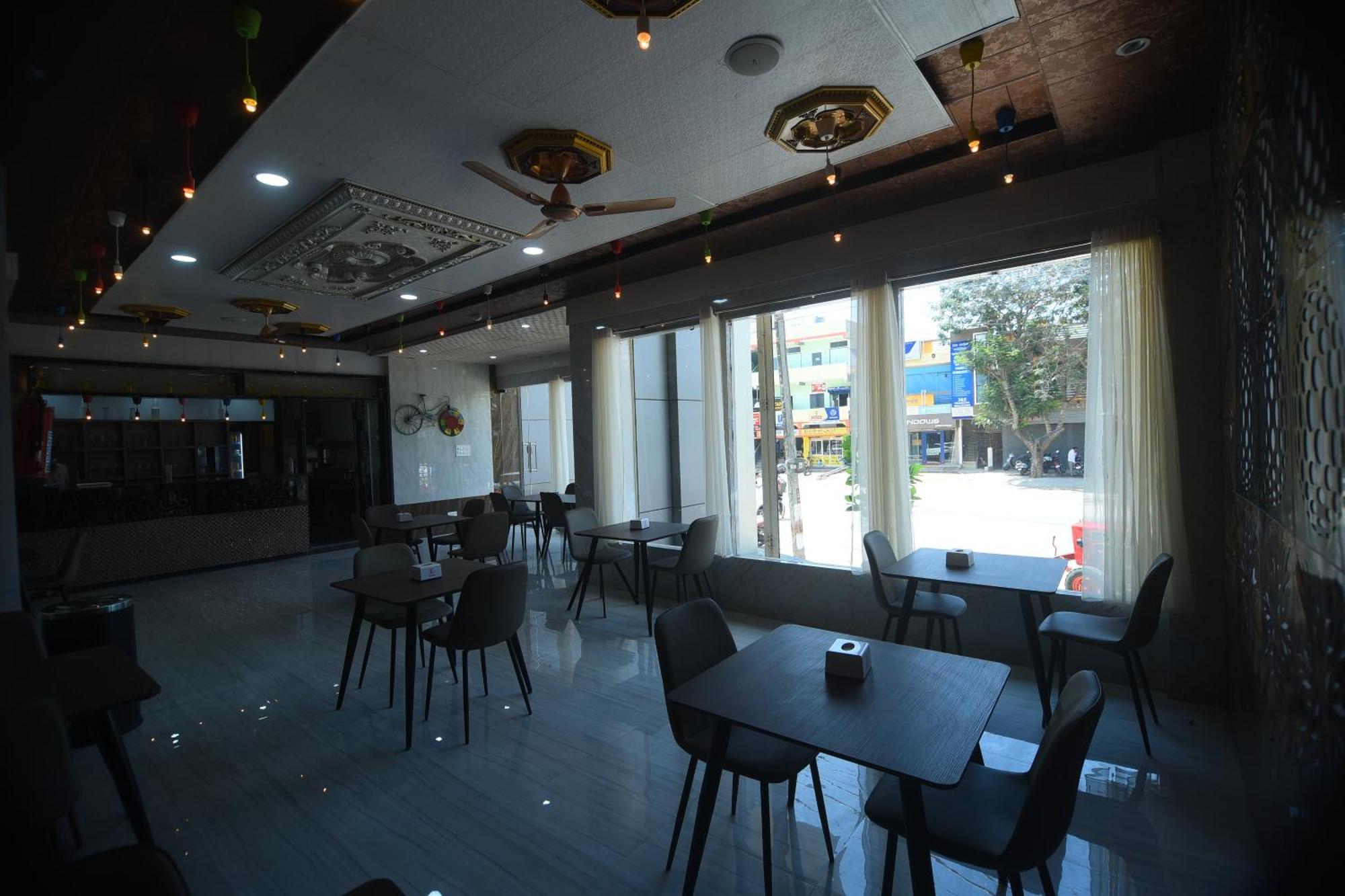 Hotel R Empire Revtree Davanagere Exterior foto