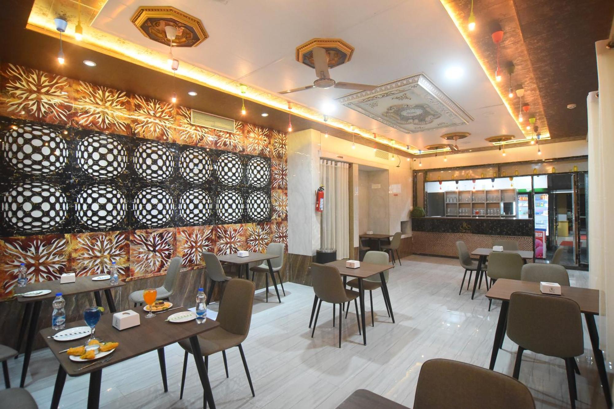 Hotel R Empire Revtree Davanagere Exterior foto