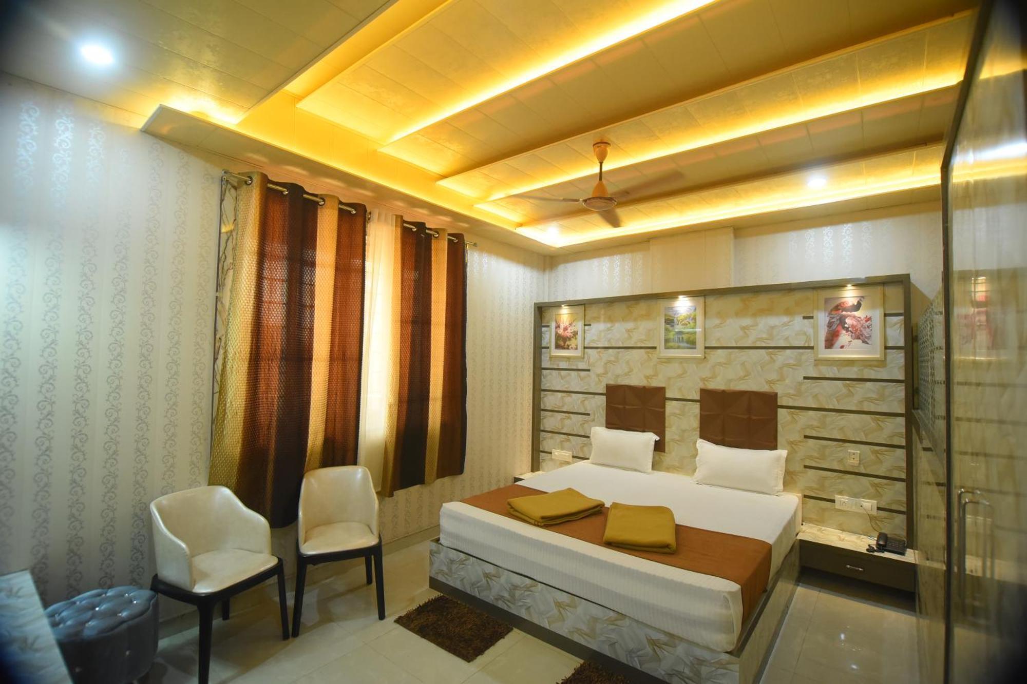 Hotel R Empire Revtree Davanagere Exterior foto